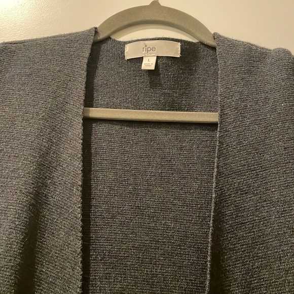 Long Vest - Picture 2 of 6